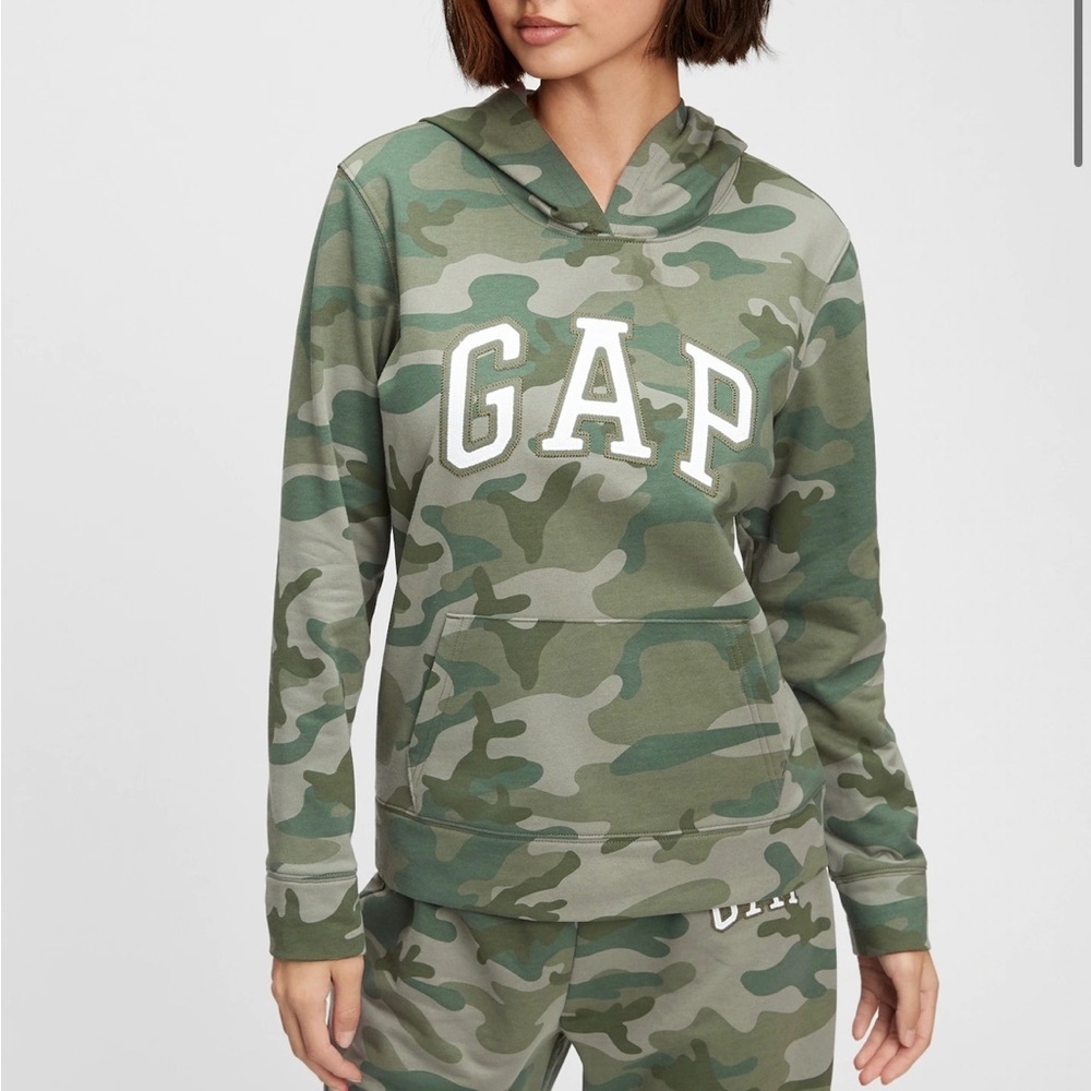 GAP Camo Green Hooded Sweatshirt Size Small NWT